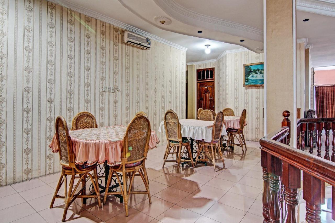 Oyo 92551 Netra Hotel Ujunbatu Exteriér fotografie